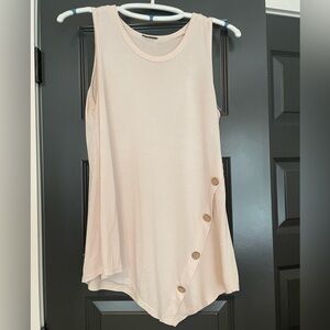 sleeveless tunic